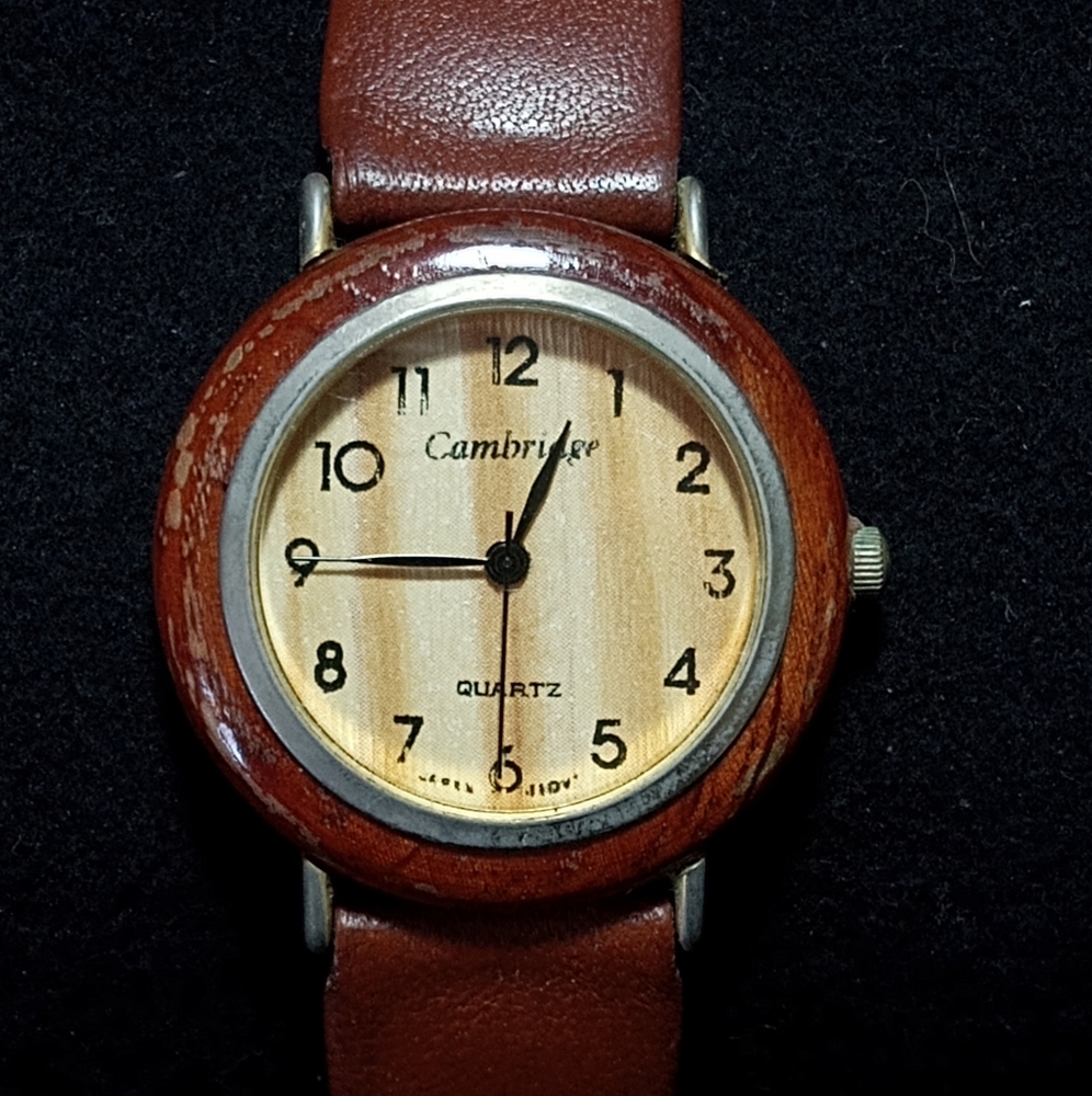 Cambridge quartz wooden and leather watch